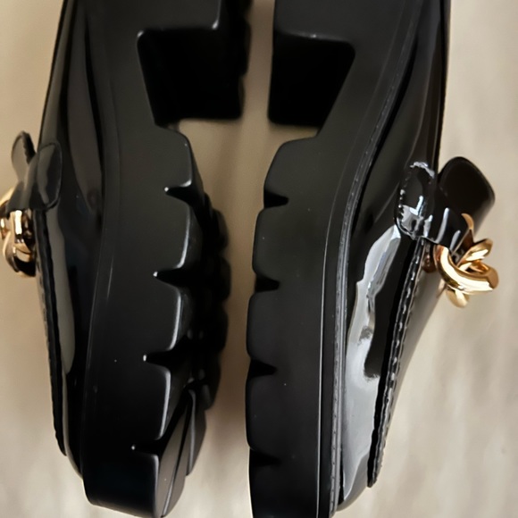 Black Patent lugged sole shoes NIB sz 7 ON TREND!! - Picture 4 of 6
